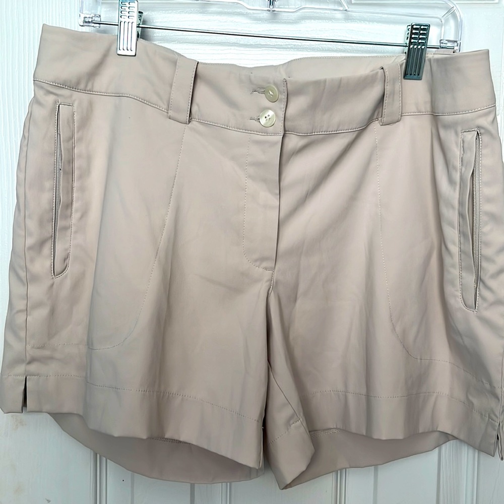 Khaki Nike Golf Tour Performance shorts